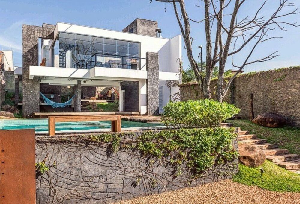 Casa, 1 quarto, 208 m² - Foto 1