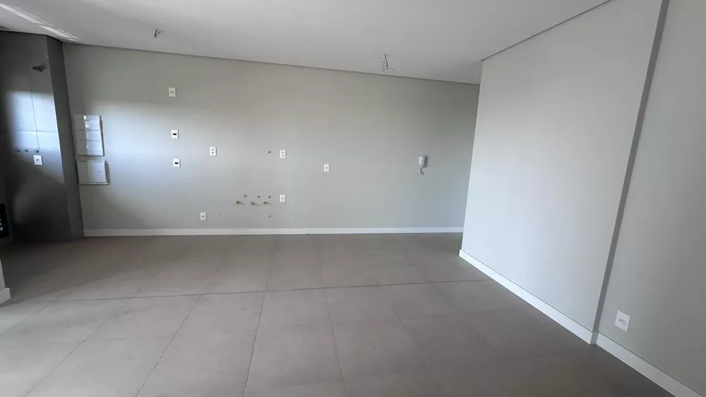 Apartamento à venda com 3 quartos, 87m² - Foto 3