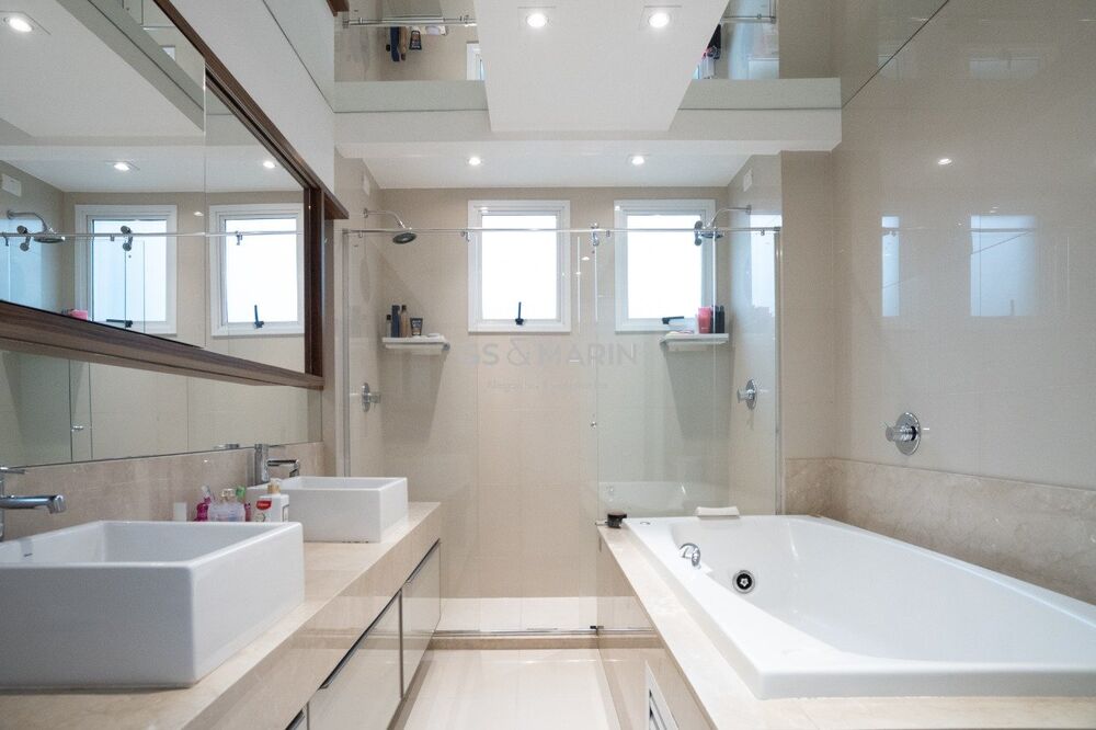 Apartamento à venda com 3 quartos, 220m² - Foto 4