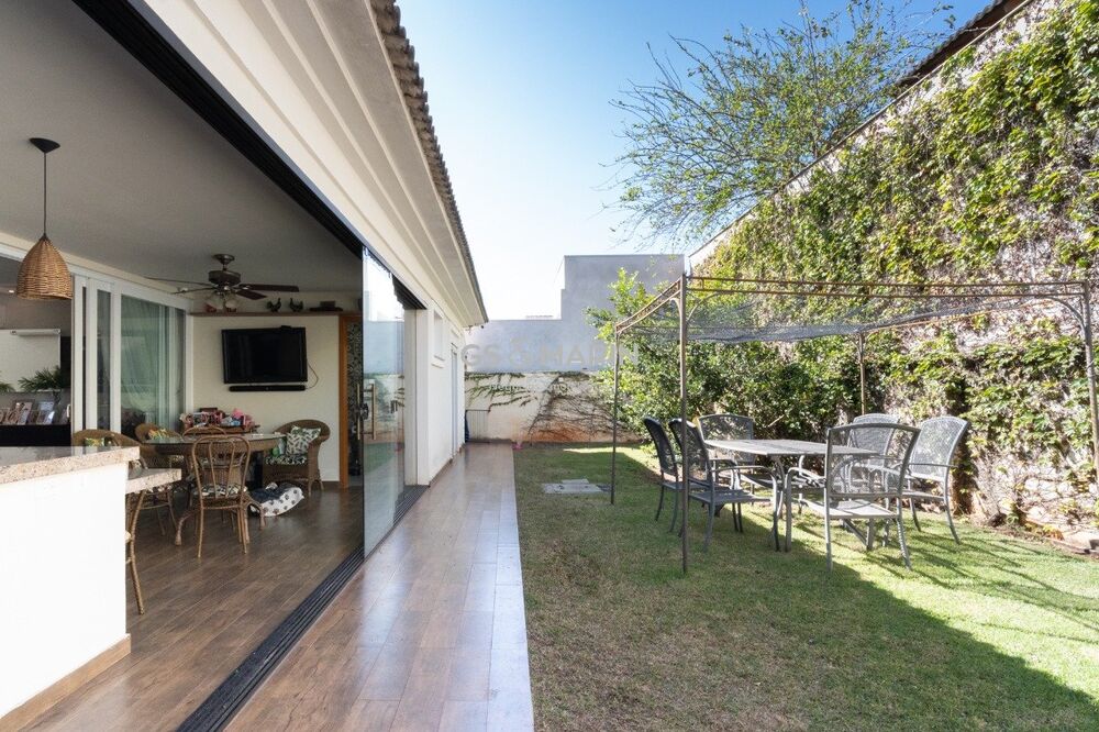 Casa de Condomínio à venda e aluguel com 4 quartos, 311m² - Foto 5