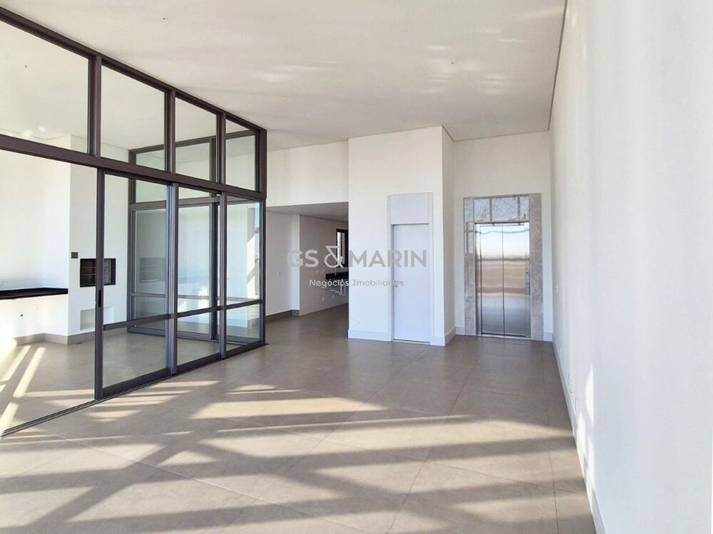 Apartamento à venda com 3 quartos, 181m² - Foto 3