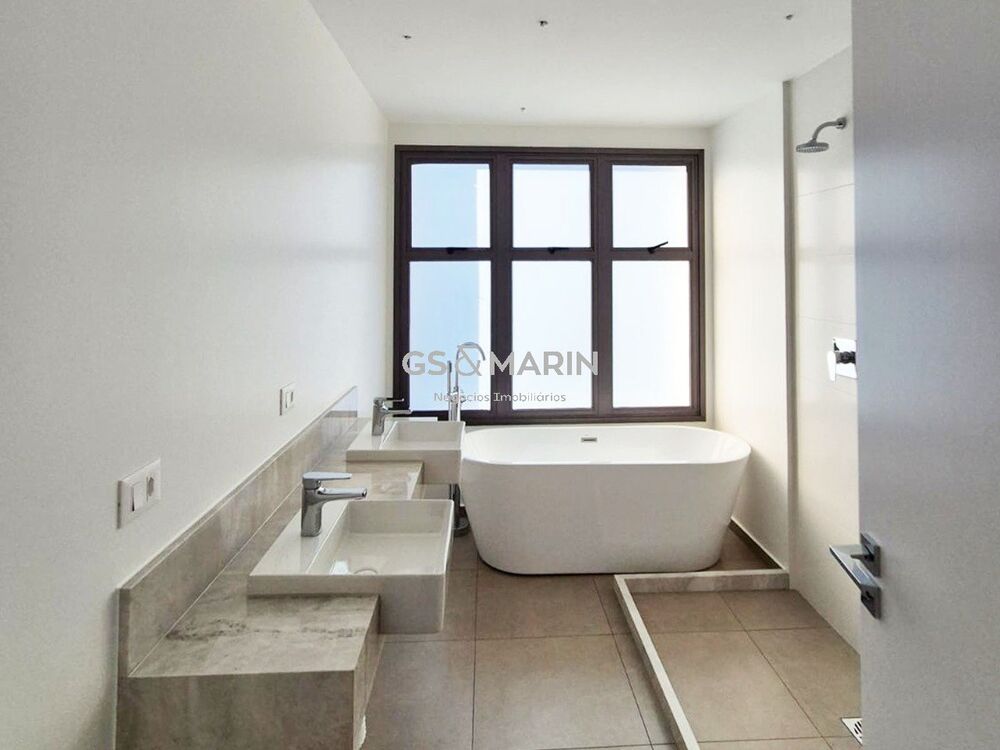 Apartamento à venda com 3 quartos, 181m² - Foto 17