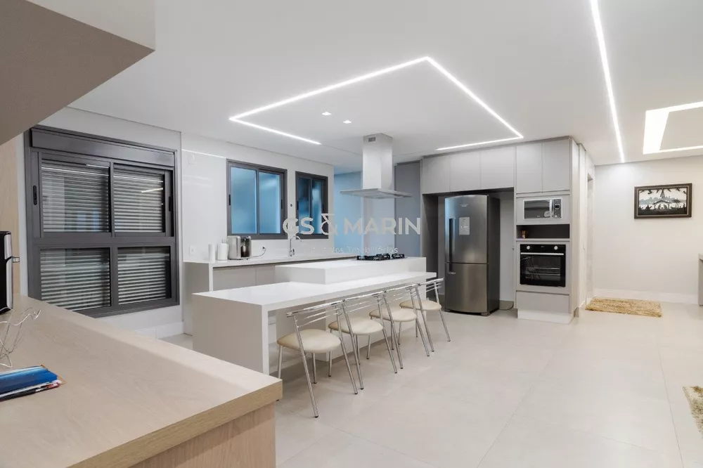 Apartamento, 3 quartos, 207 m² - Foto 3