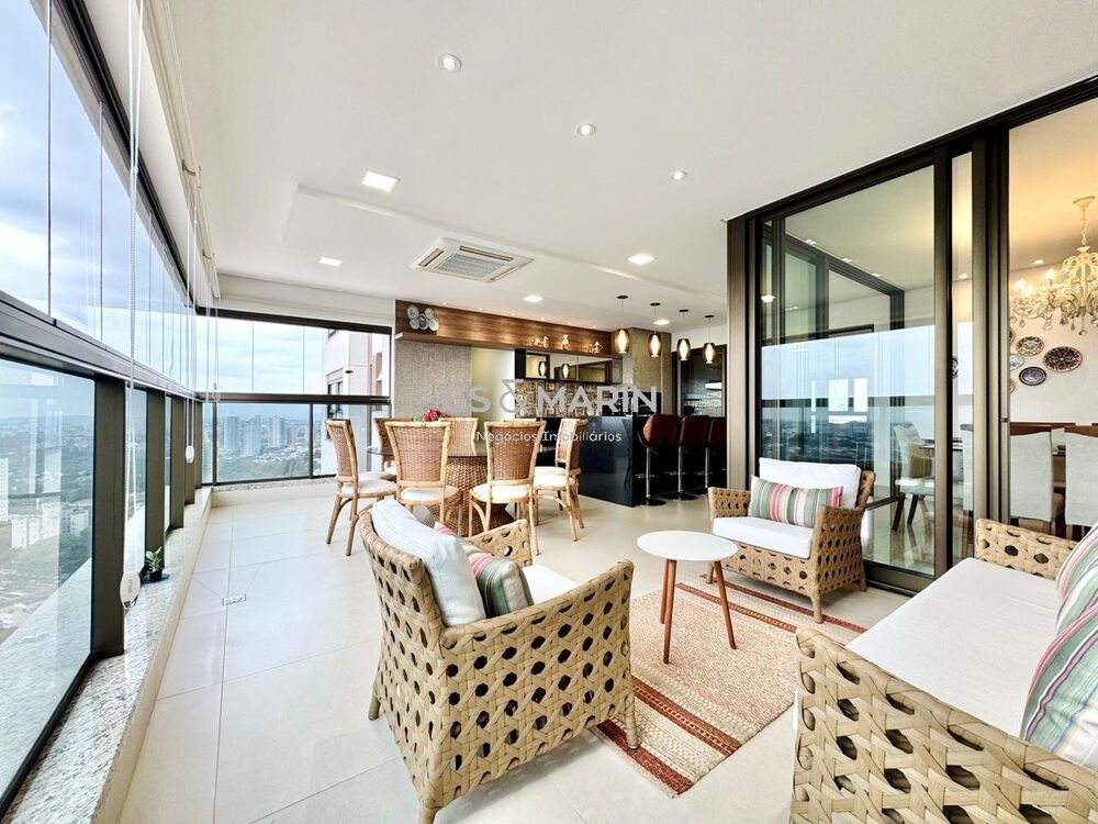 Apartamento, 3 quartos, 274 m² - Foto 1