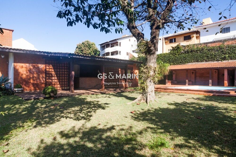 Casa à venda com 4 quartos, 460m² - Foto 1