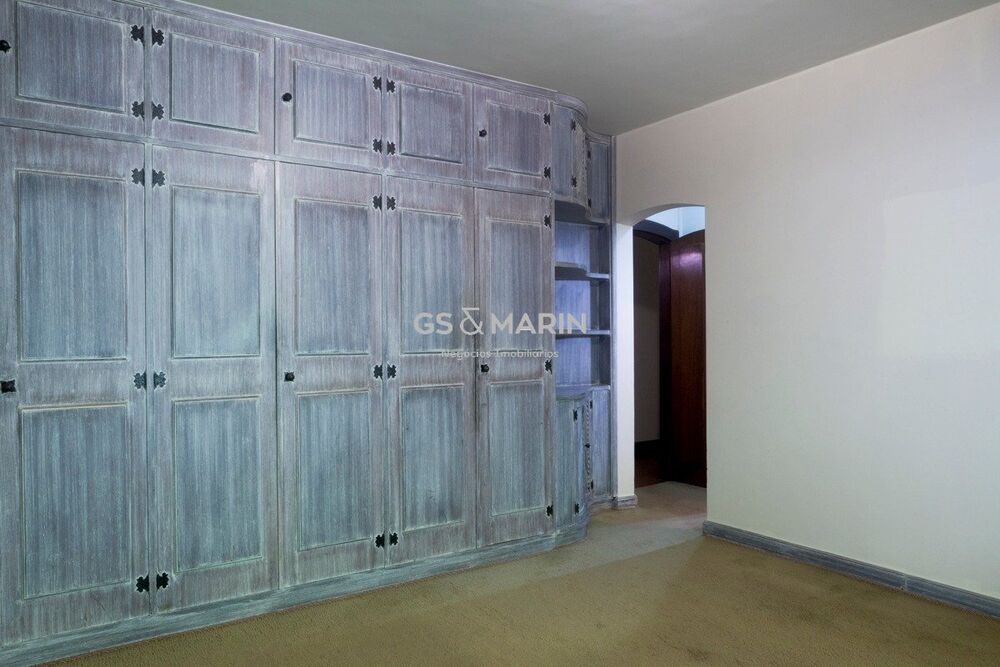 Casa à venda com 4 quartos, 460m² - Foto 4