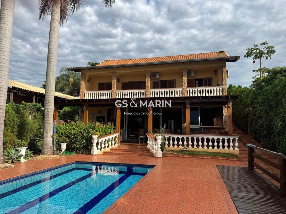Casa de Condomínio à venda com 4 quartos, 323m² - Foto 1
