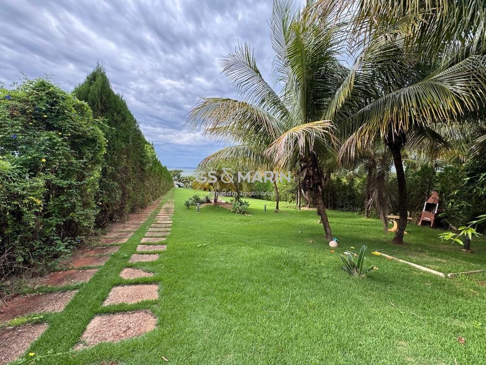 Casa de Condomínio à venda com 4 quartos, 323m² - Foto 4