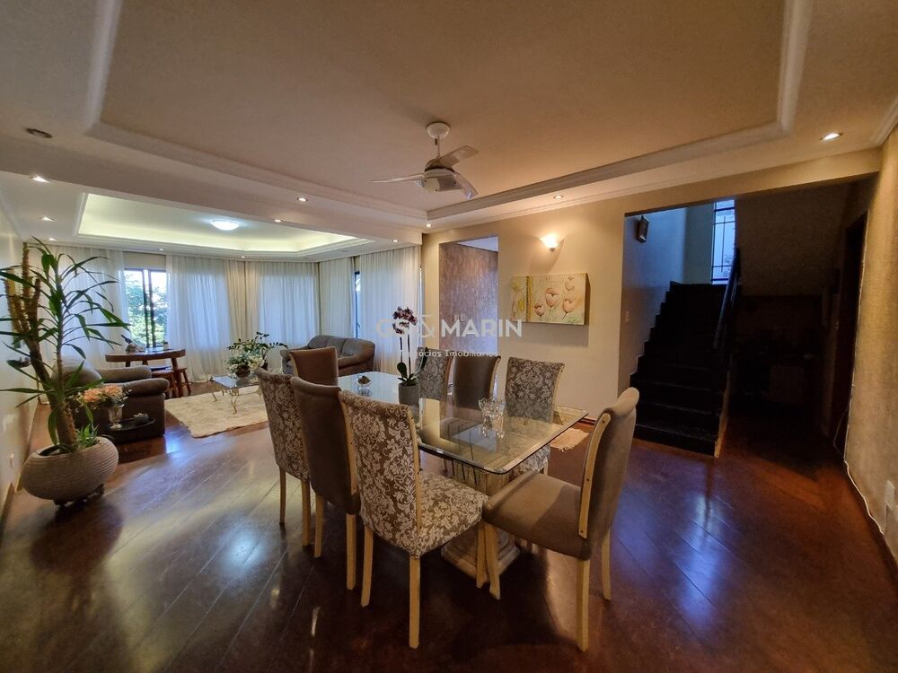 Casa, 4 quartos, 405 m² - Foto 1