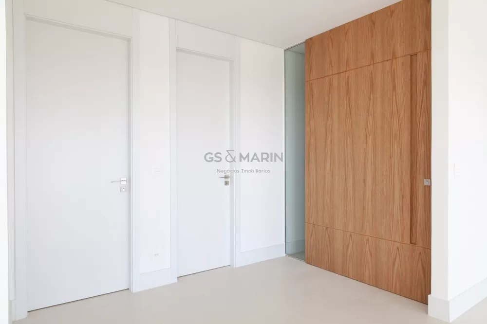 Apartamento à venda com 4 quartos, 419m² - Foto 2