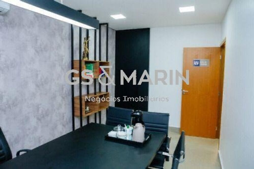 Casa à venda com 3 quartos, 364m² - Foto 4