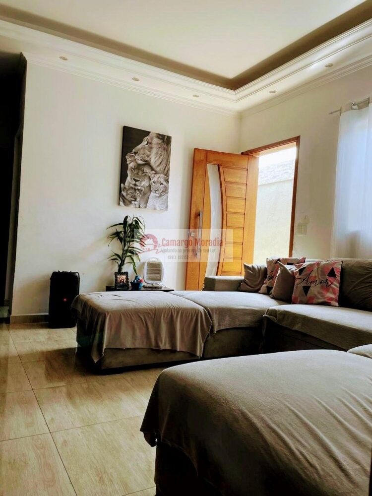 Casa à venda com 3 quartos, 125m² - Foto 1