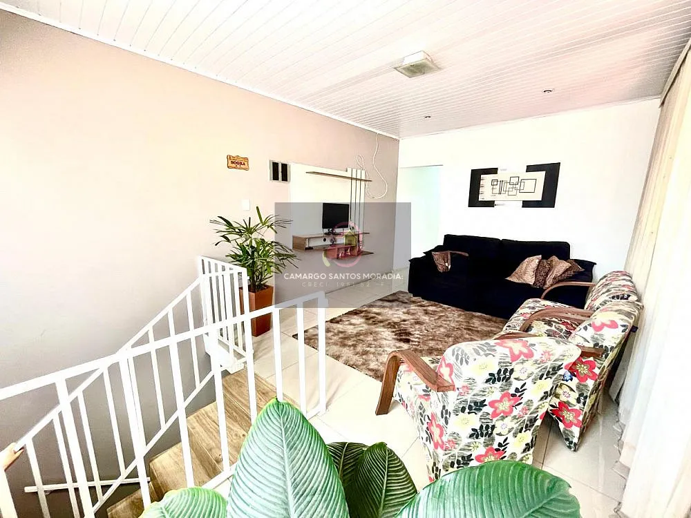 Casa, 3 quartos, 207 m² - Foto 1