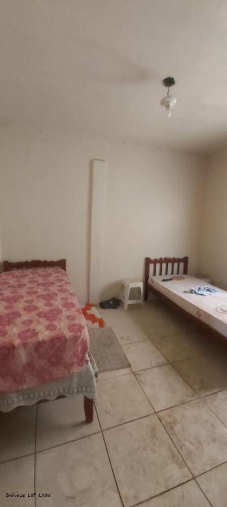 Casa à venda com 3 quartos, 300m² - Foto 9
