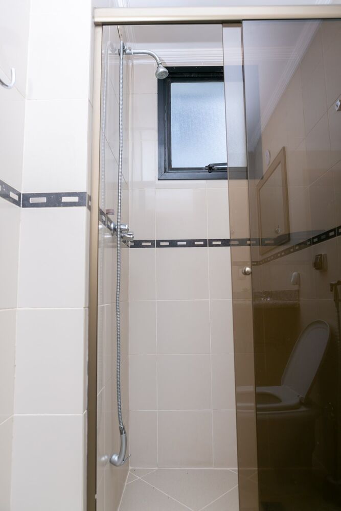 Apartamento para alugar com 4 quartos, 193m² - Foto 2