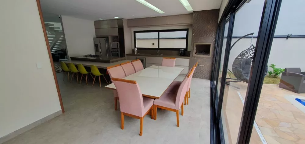 Casa para alugar com 3 quartos, 200m² - Foto 3