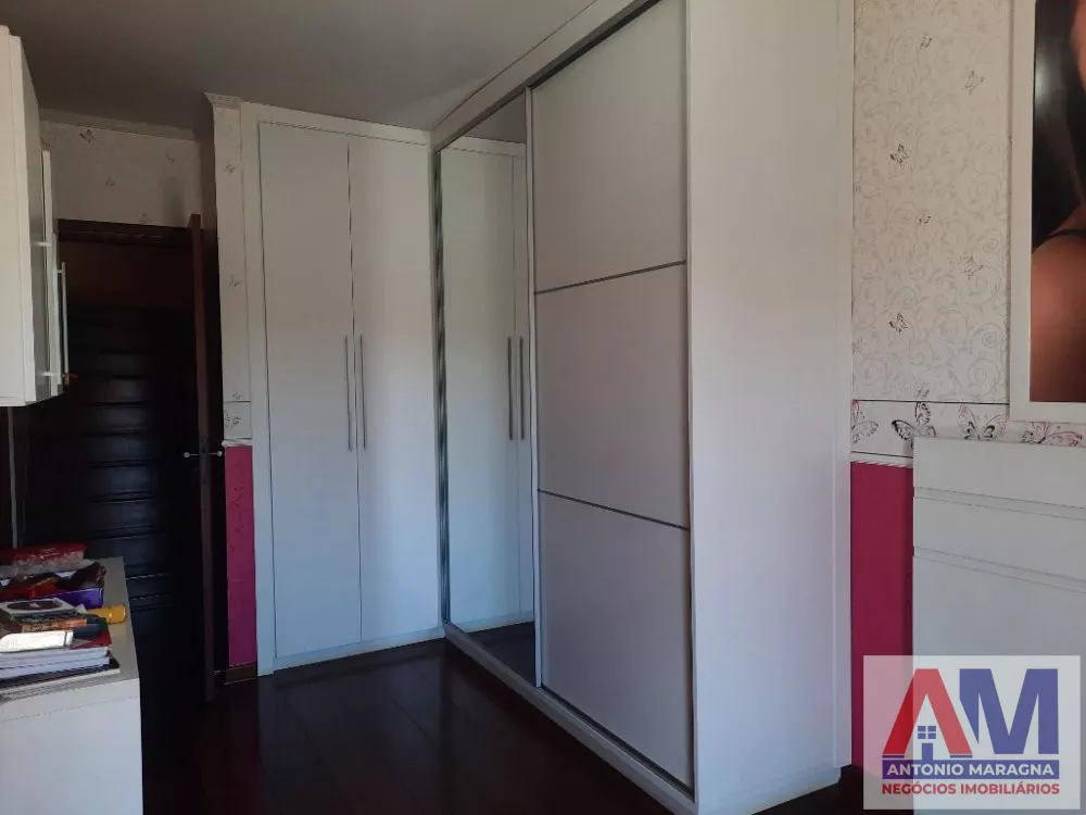 Casa de Condomínio à venda com 5 quartos, 366m² - Foto 2