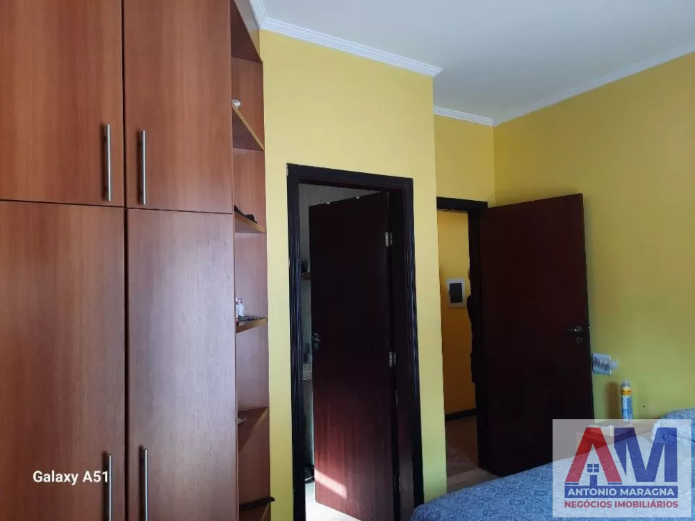 Casa de Condomínio à venda com 4 quartos, 244m² - Foto 10