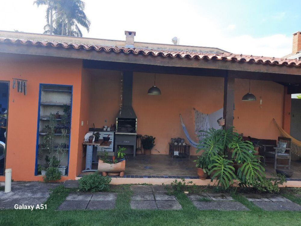 Casa de Condomínio à venda com 3 quartos, 380m² - Foto 1
