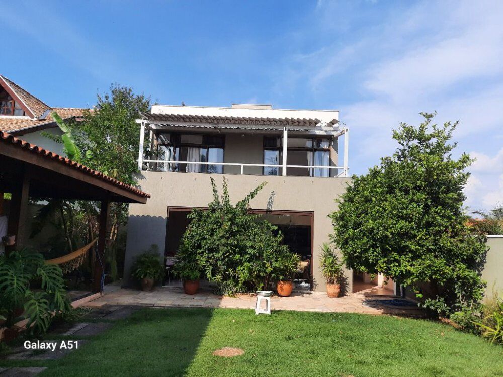 Casa de Condomínio à venda com 3 quartos, 380m² - Foto 2