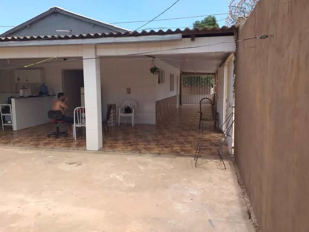 Casa à venda com 2 quartos, 80m² - Foto 4