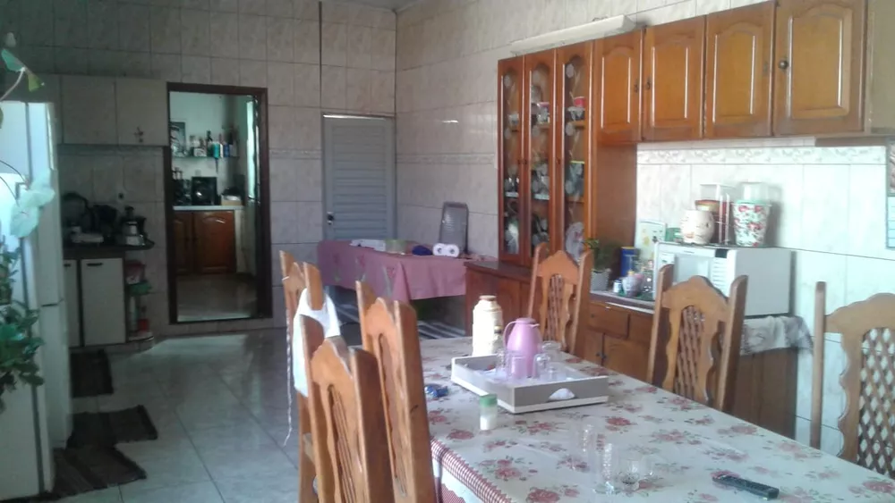 Casa, 3 quartos, 253 m² - Foto 1