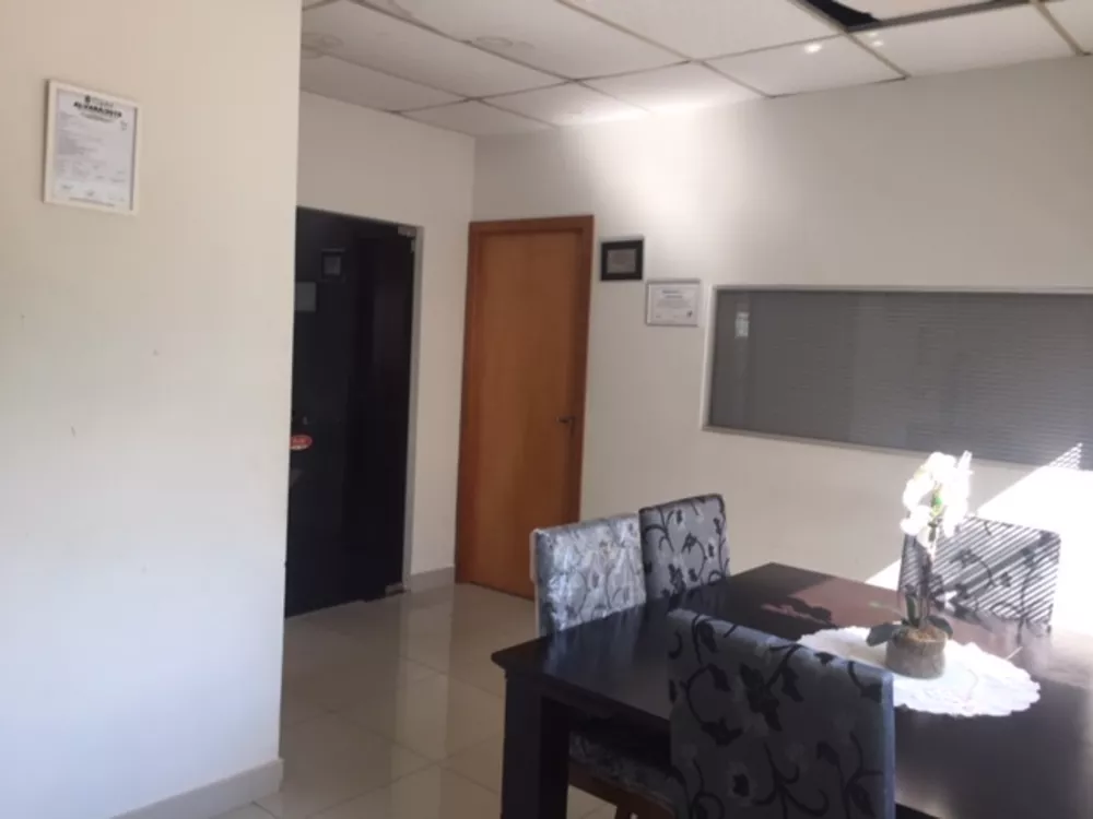 Casa à venda com 4 quartos, 403m² - Foto 4