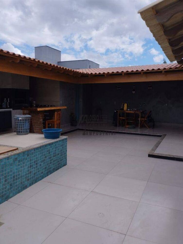 Casa à venda com 2 quartos, 170m² - Foto 7