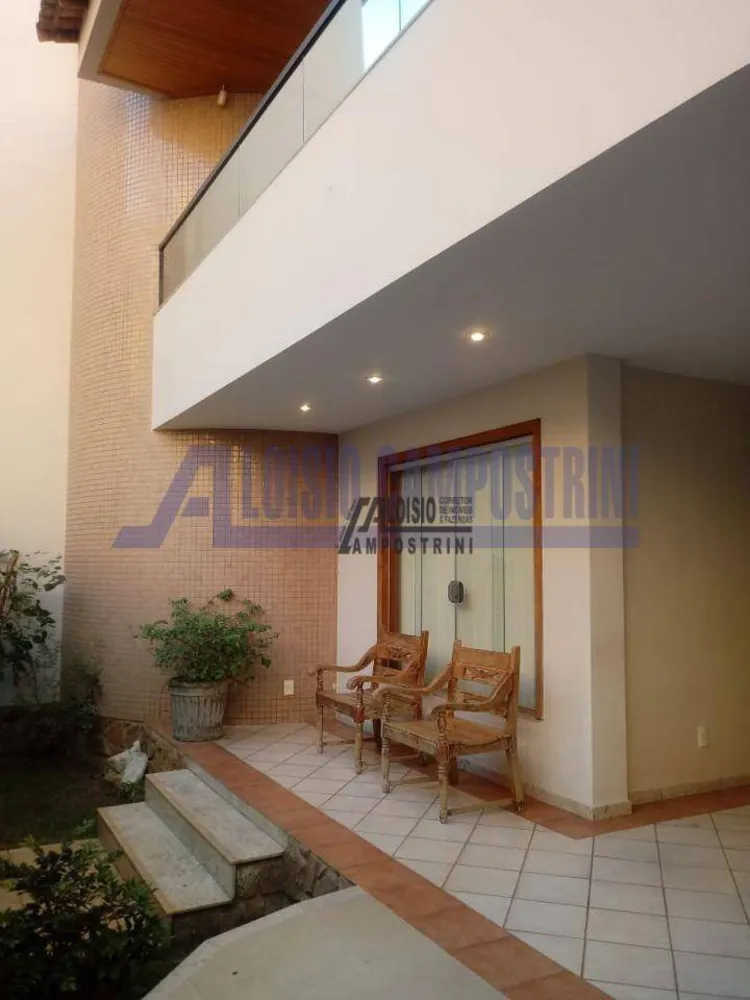 Casa, 3 quartos, 280 m² - Foto 1