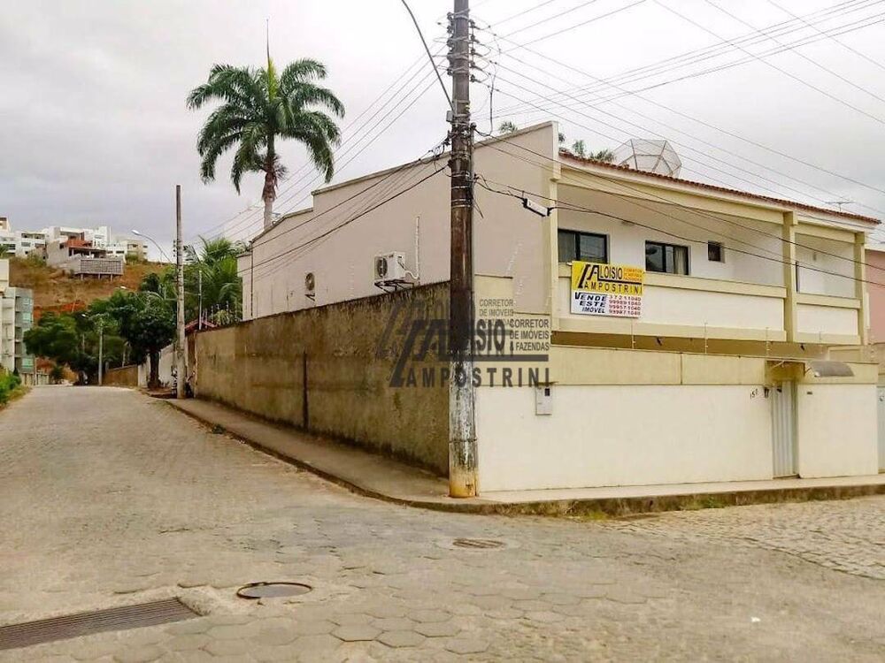 Casa, 3 quartos, 250 m² - Foto 2