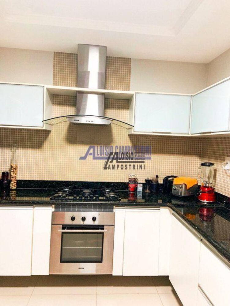 Casa, 3 quartos, 252 m² - Foto 3