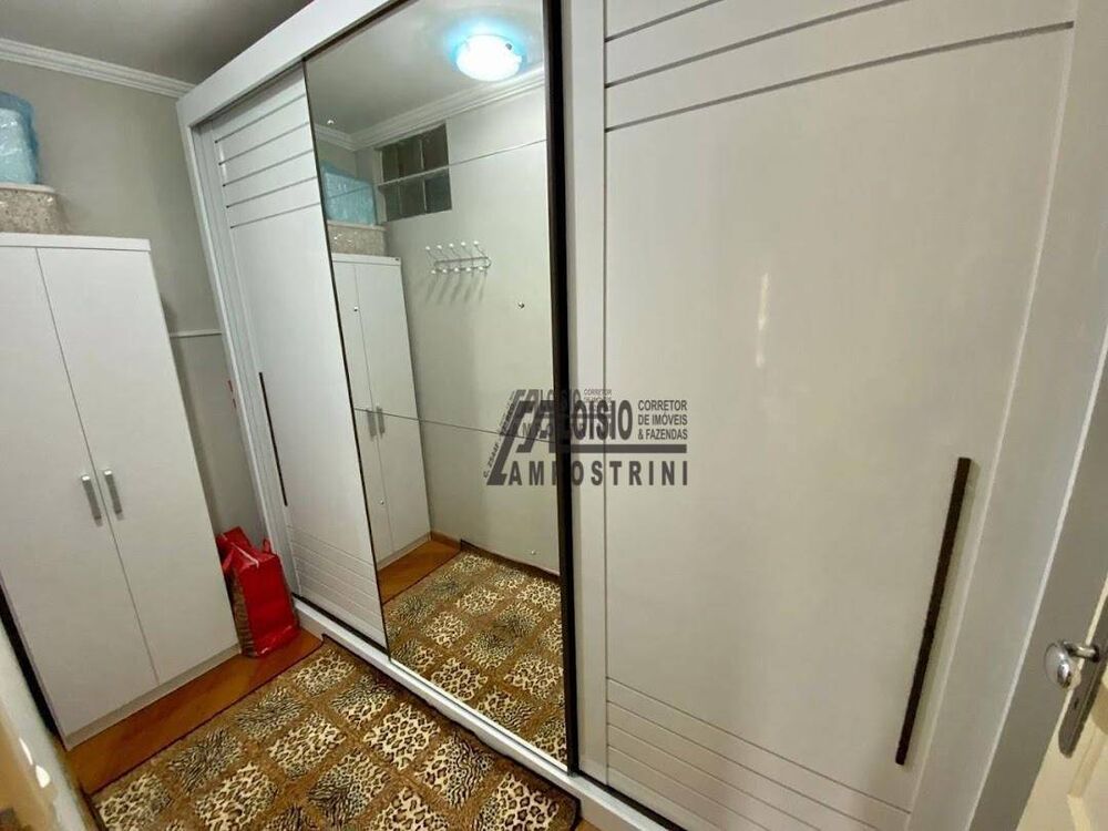 Apartamento à venda com 3 quartos, 240m² - Foto 12