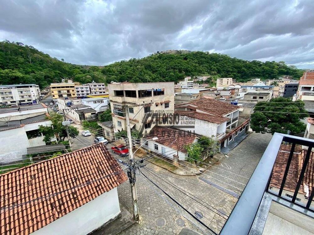 Apartamento à venda com 3 quartos, 240m² - Foto 2