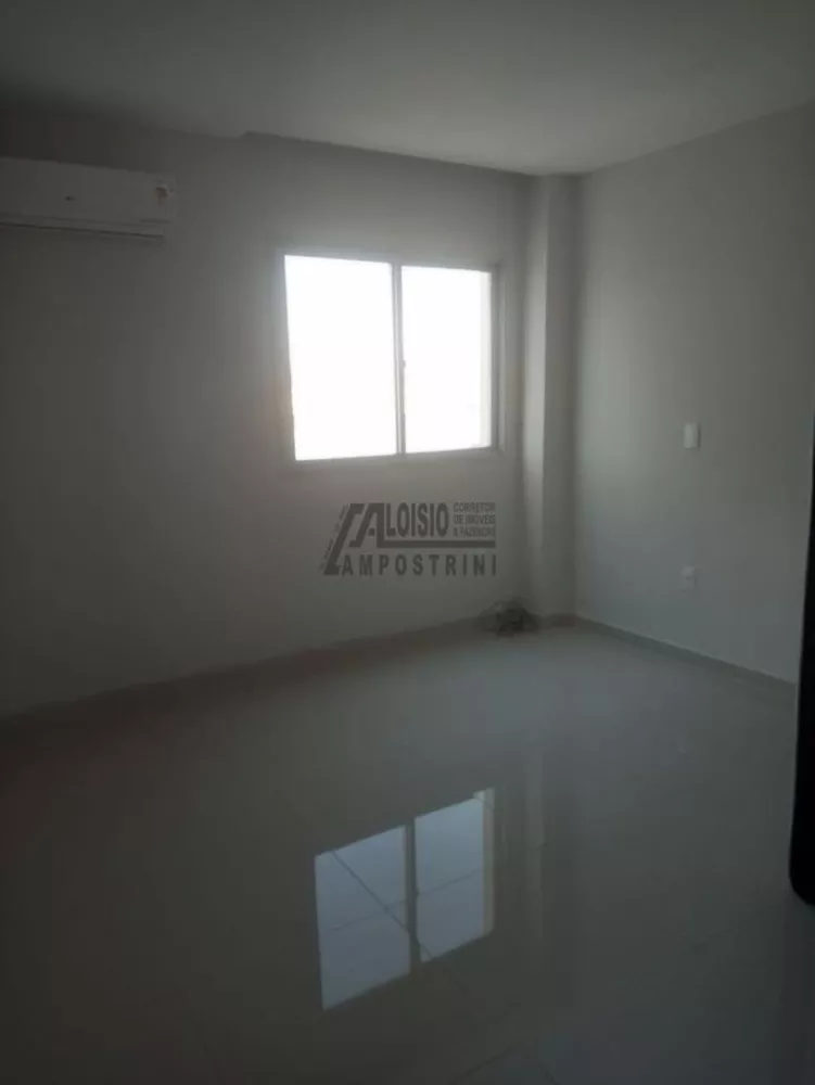 Apartamento à venda com 3 quartos, 230m² - Foto 3