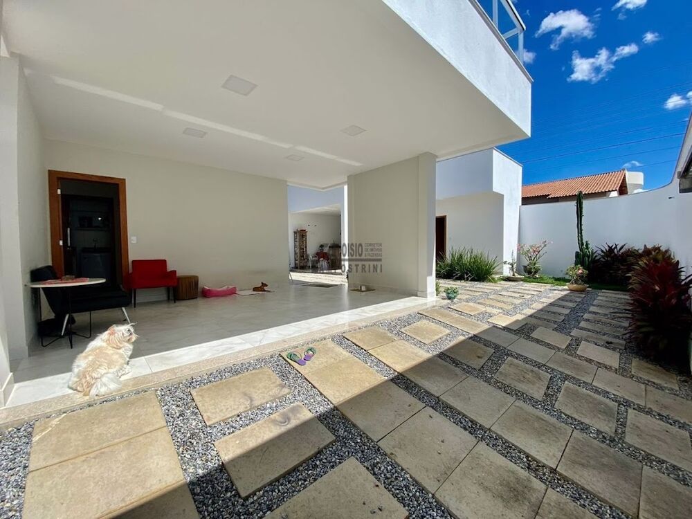 Casa à venda com 3 quartos, 200m² - Foto 3