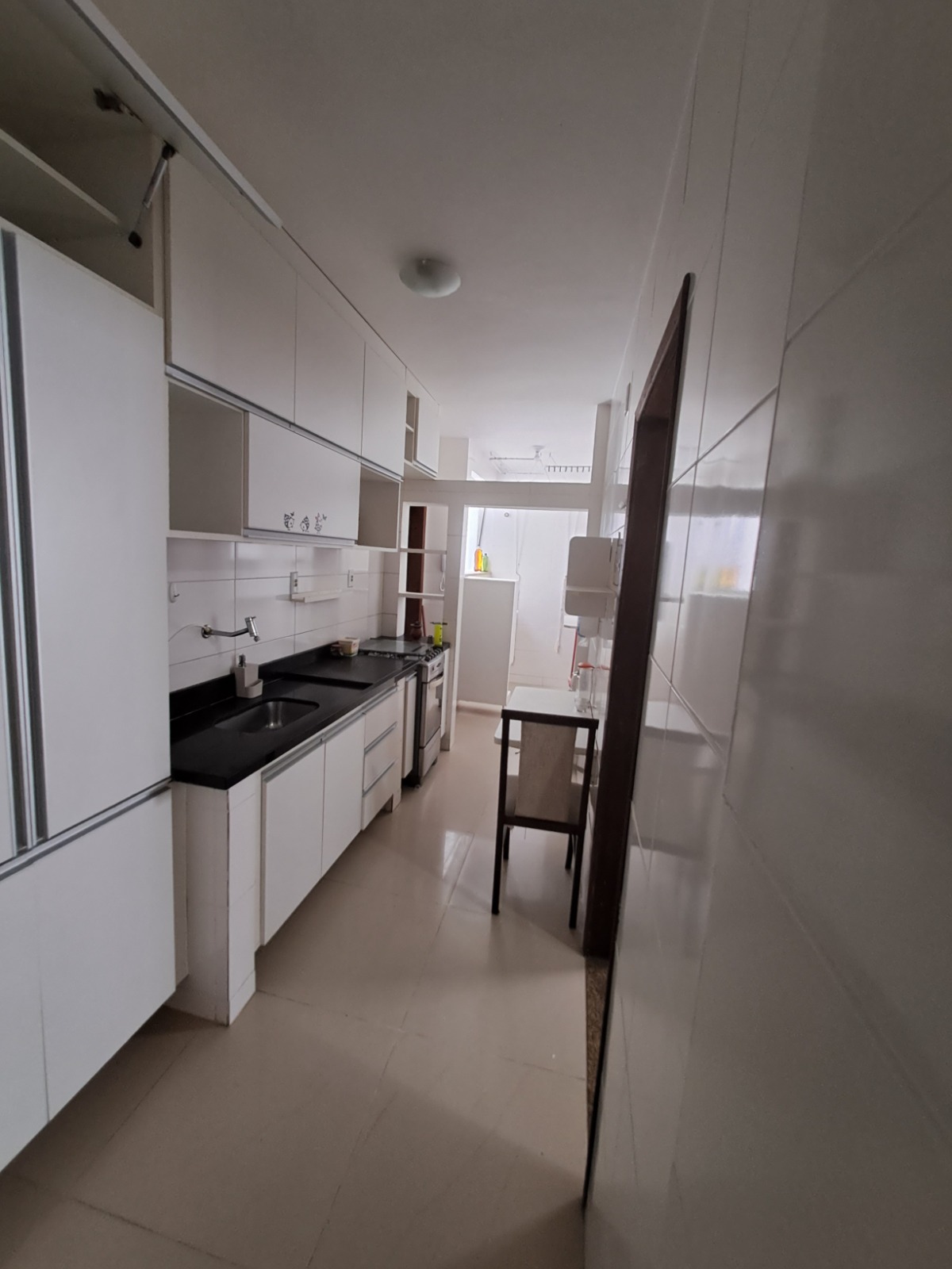 Apartamento à venda com 2 quartos, 68m² - Foto 8