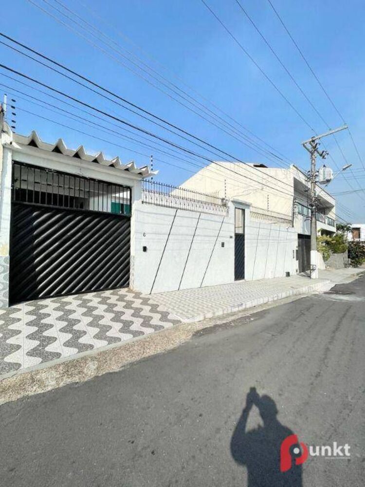 Casa, 4 quartos, 316 m² - Foto 1