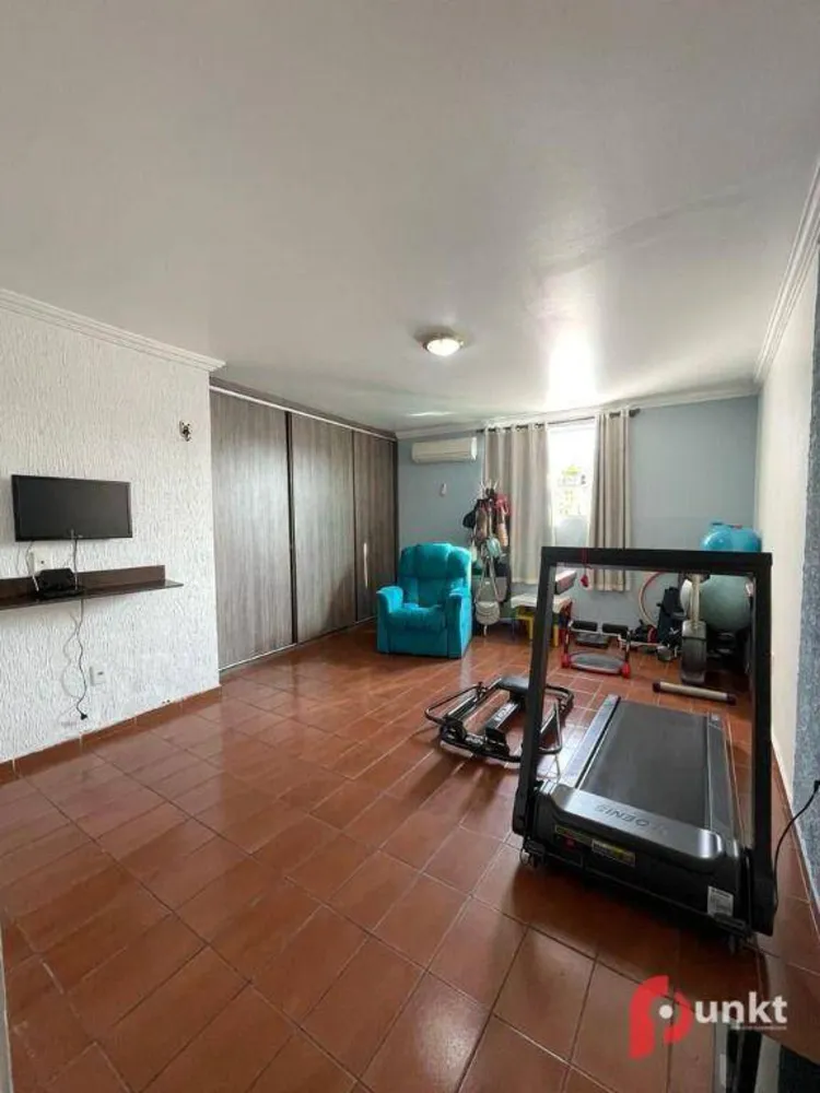 Casa, 4 quartos, 316 m² - Foto 11