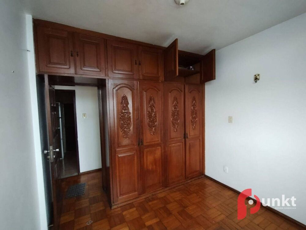 Apartamento para alugar com 3 quartos, 121m² - Foto 2