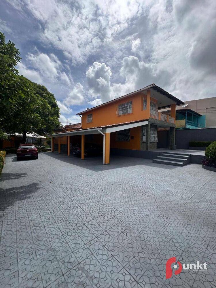 Casa à venda com 4 quartos, 567m² - Foto 1