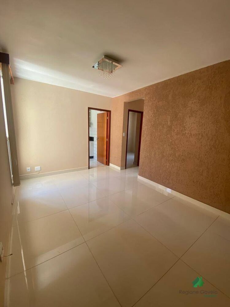 Apartamento à venda com 2 quartos, 60m² - Foto 2