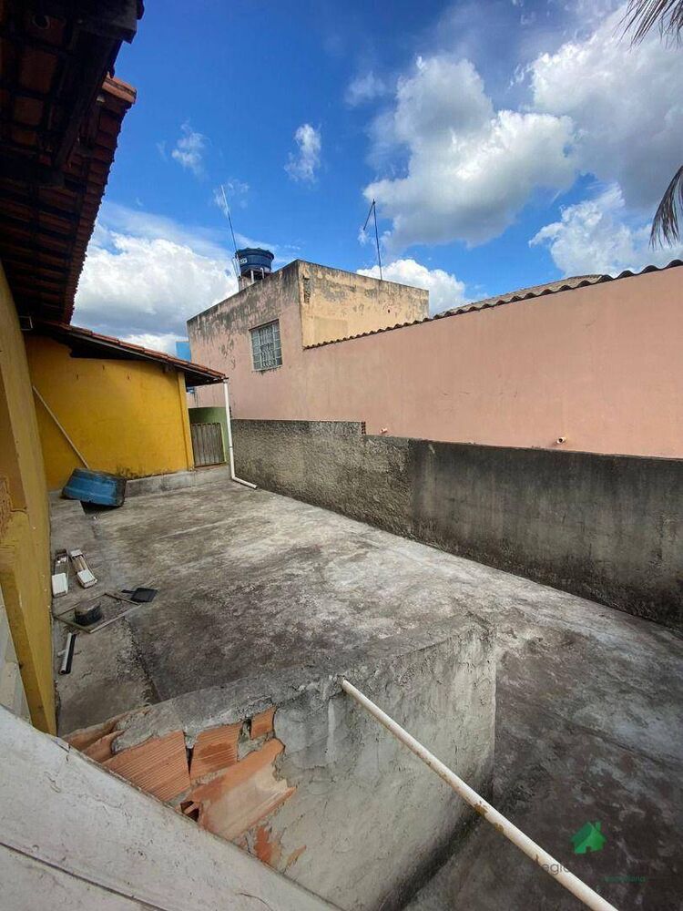 Casa, 5 quartos, 99 m² - Foto 2