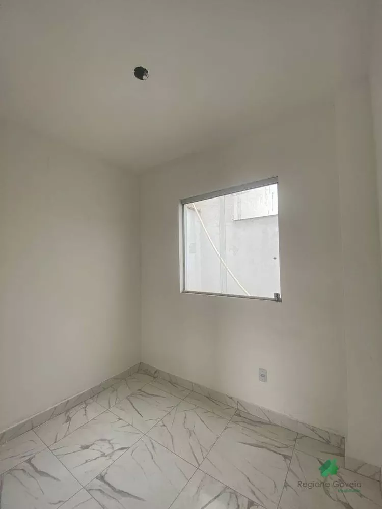 Casa à venda com 3 quartos, 80m² - Foto 13