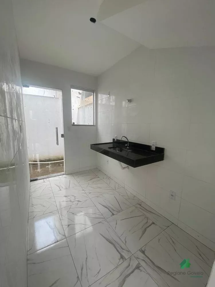 Casa à venda com 3 quartos, 80m² - Foto 16