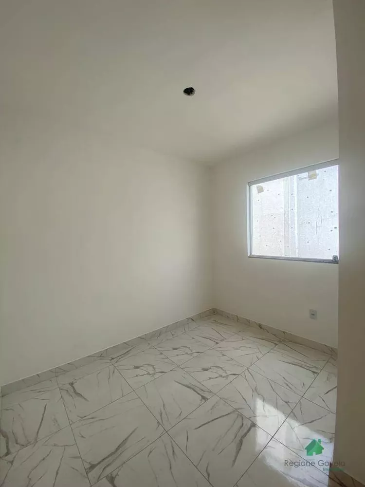 Casa à venda com 3 quartos, 80m² - Foto 17