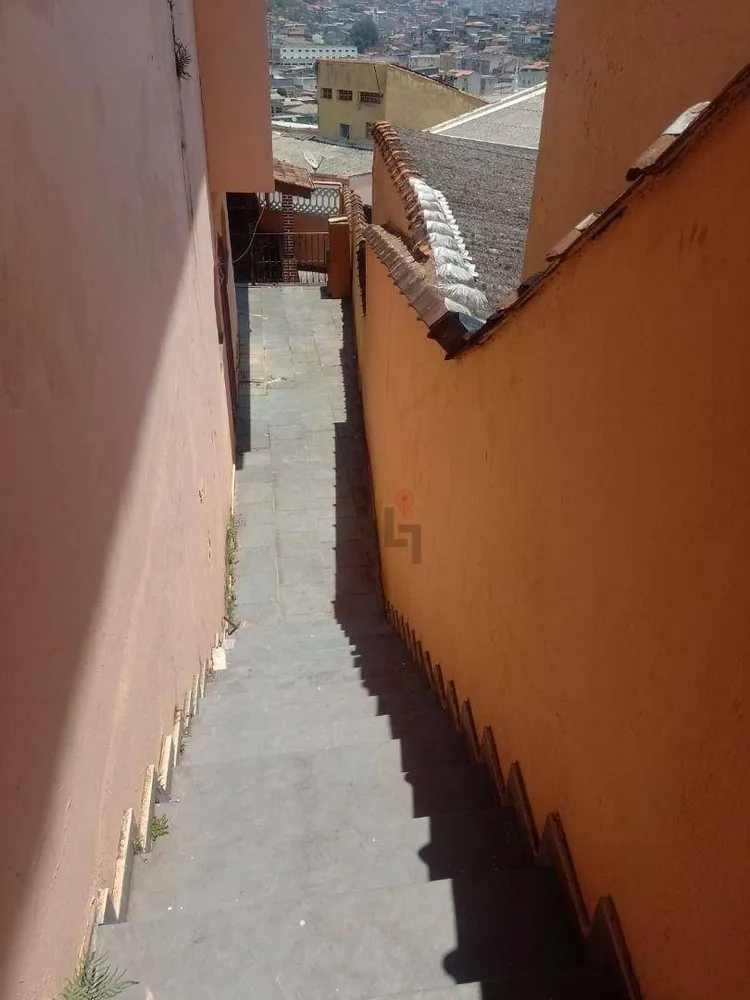 Sobrado, 3 quartos, 223 m² - Foto 2