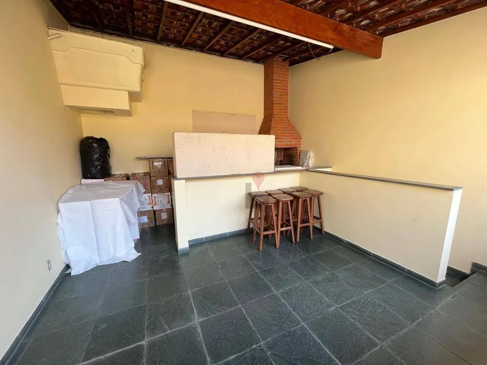 Sobrado, 4 quartos, 227 m² - Foto 2