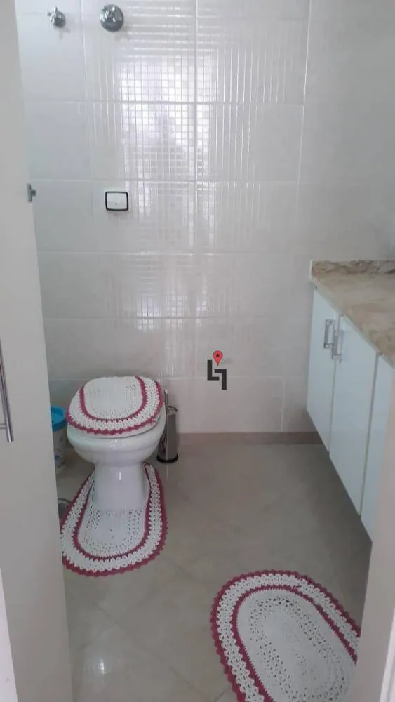 Casa, 3 quartos, 226 m² - Foto 1