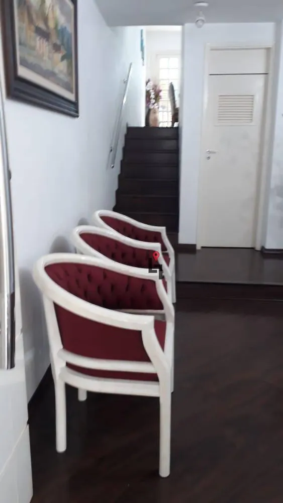Casa, 3 quartos, 226 m² - Foto 1