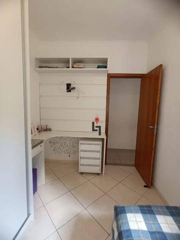 Apartamento à venda com 3 quartos, 150m² - Foto 1